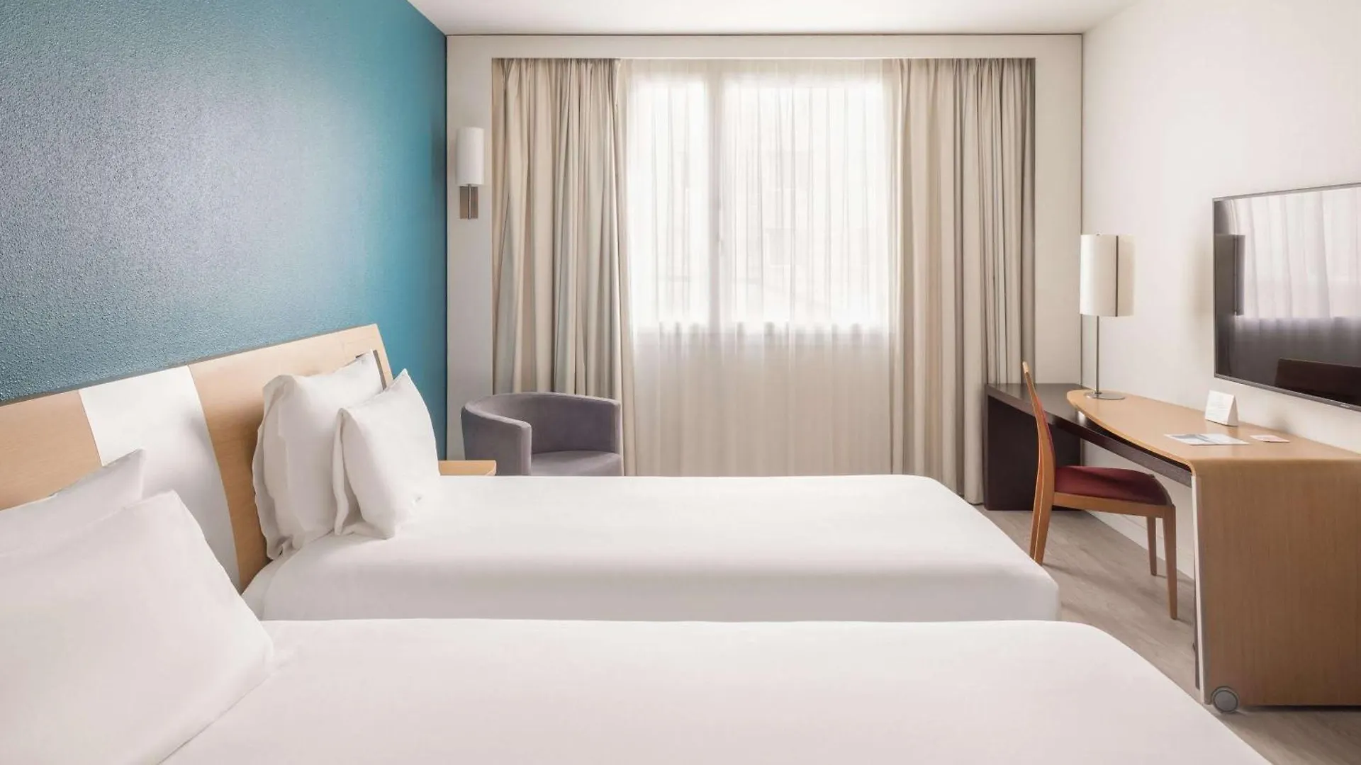 Novotel Barcelona Cornella Cornellà de Llobregat 4*,